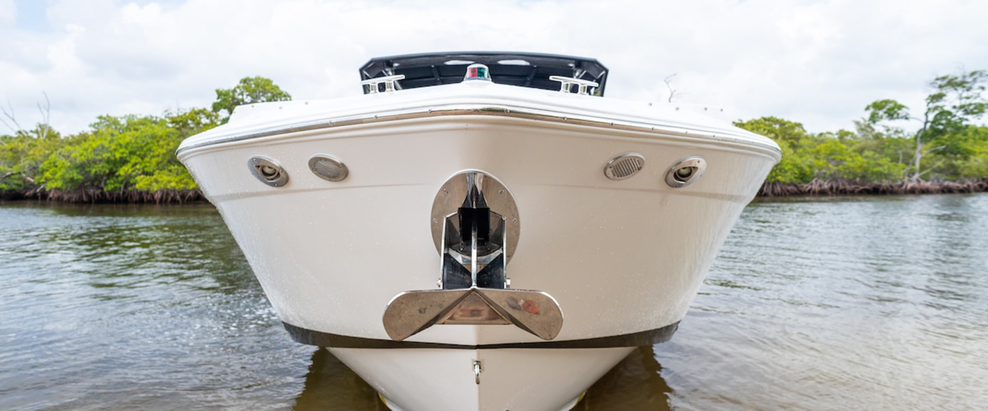 Licensed Marine Surveyor Company: Qualifications and Services