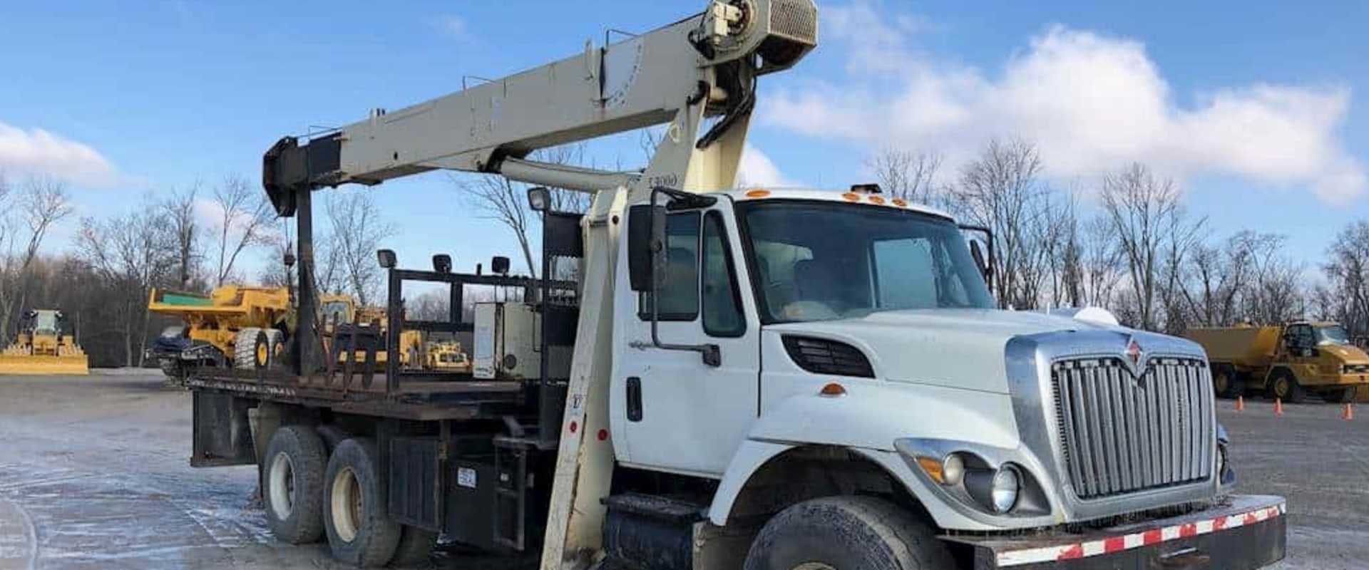 Crane Transport Services: A Comprehensive Overview